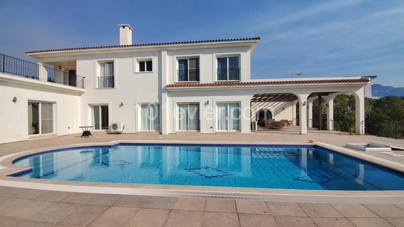 5 Bedroom Villa for sale 270 m² in Esentepe, Girne, North Cyprus